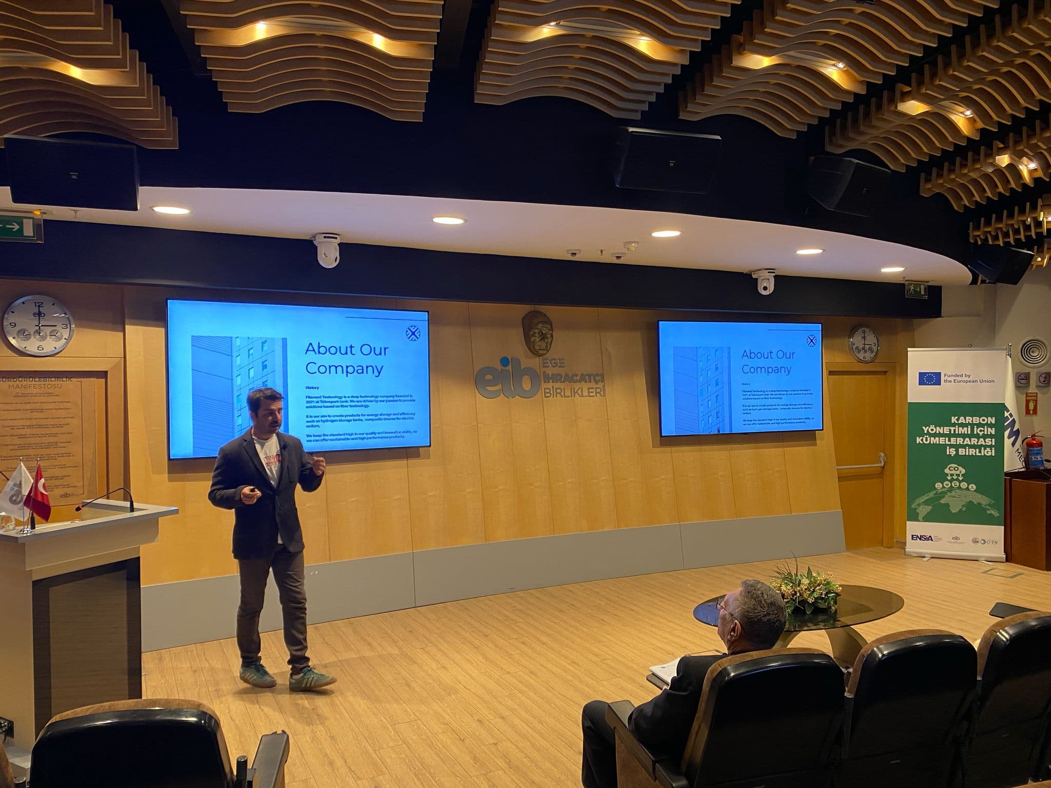 Building a Sustainable Future: Innovation in Wind, Solar and Hydrogen Solutions